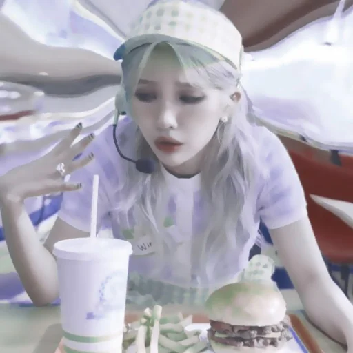 🍭 Стикер «soyeon Чон Со Ён» для Telegram