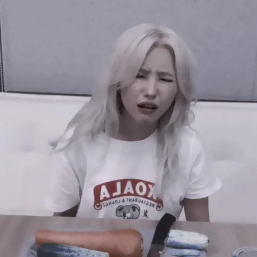 🍭 Стикер «soyeon Чон Со Ён» для Telegram