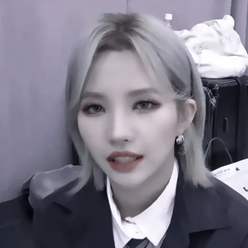 🍭 Стикер «soyeon Чон Со Ён» для Telegram