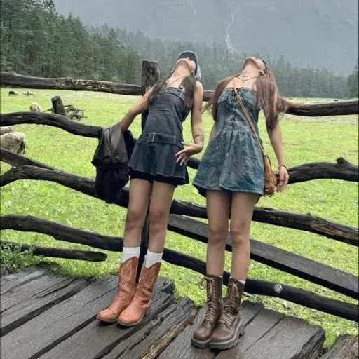 🌟 Стикер «spring aesthetic» для Telegram