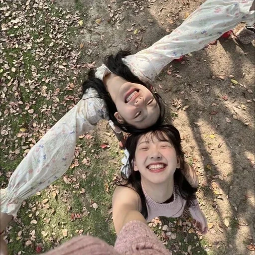 Стикерпак spring aesthetic для Telegram