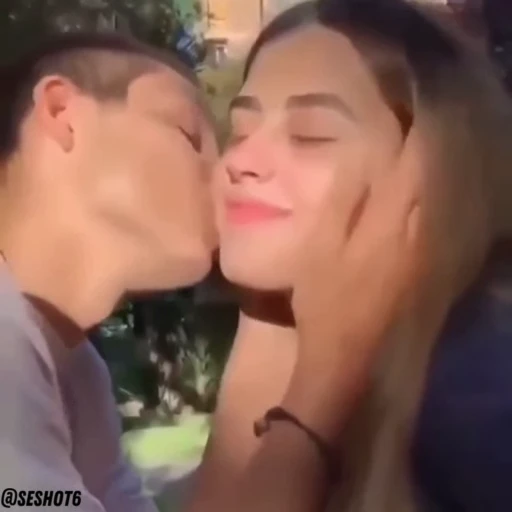 😙 Стикер «JOIIN —» для Telegram