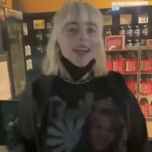 😘 Стикер «Billie Eilish» для Telegram