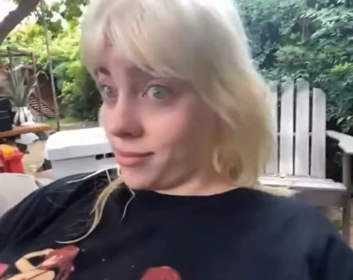 🫣 Стикер «Billie Eilish» для Telegram