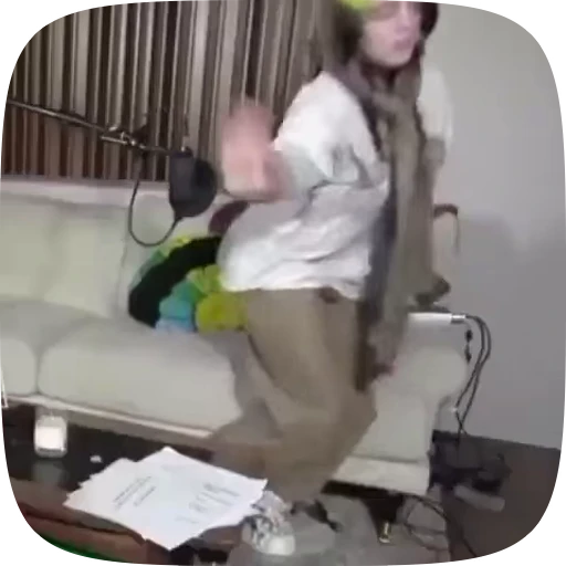 💋 Стикер «Billie Eilish» для Telegram