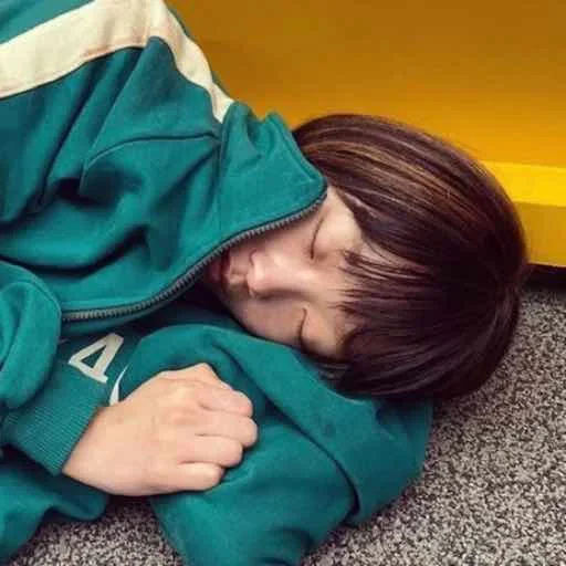 😴 Стикер «Squid Game Emotions» для Telegram