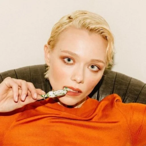 🍬 Стикер «Shin Hati» для Telegram