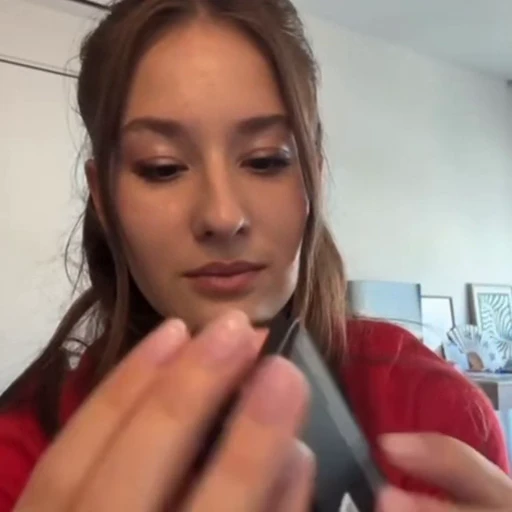🤩 Стикер «Софья Акатьева» для Telegram