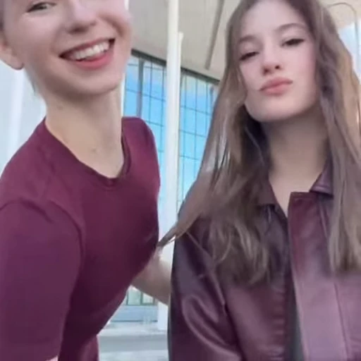 🤩 Стикер «Софья Акатьева» для Telegram