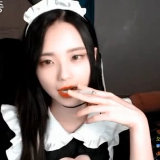 🚬 Стикер «Girls Девушки» для Telegram