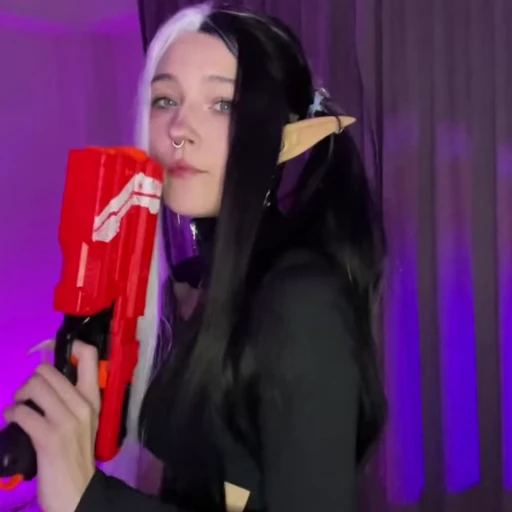 🔫 Стикер «Girls Девушки» для Telegram