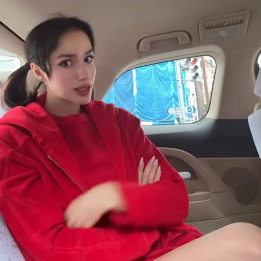 🤩 Стикер «Алина Загитова» для Telegram