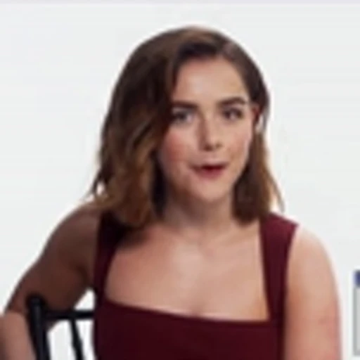 🤩 Эмодзи «Kiernan Shipka» для Telegram