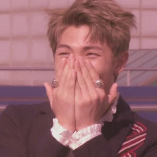 🍓 Стикер «Strawberry Namjoon» для Telegram