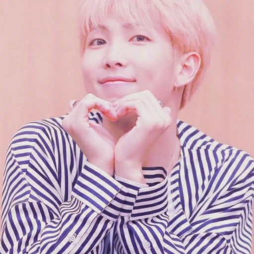 🍓 Стикер «Strawberry Namjoon» для Telegram