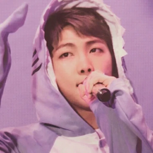 🍓 Стикер «Strawberry Namjoon» для Telegram