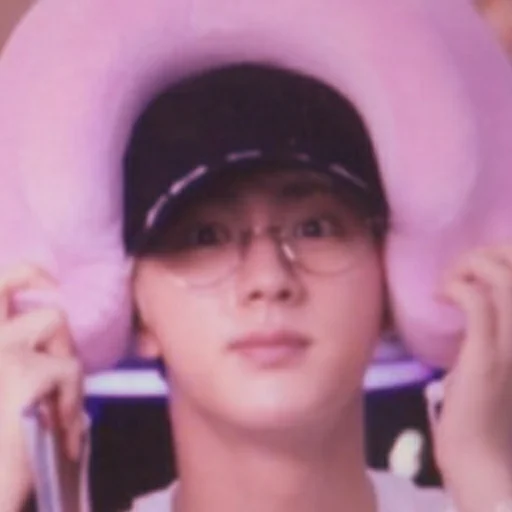 🍓 Стикер «Strawberry Seokjin» для Telegram