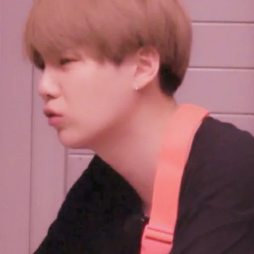 🍓 Стикер «Strawberry Suga» для Telegram