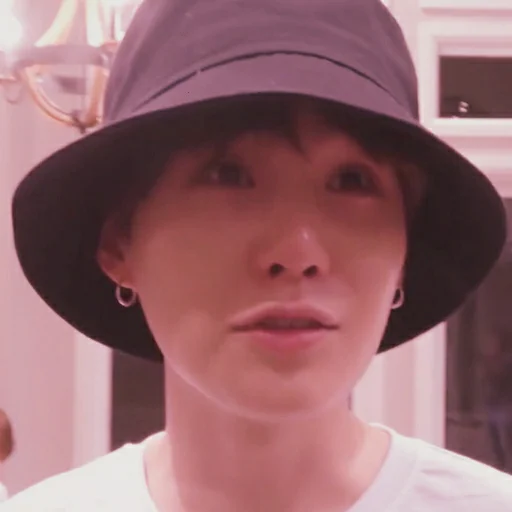 🍓 Стикер «Strawberry Suga» для Telegram