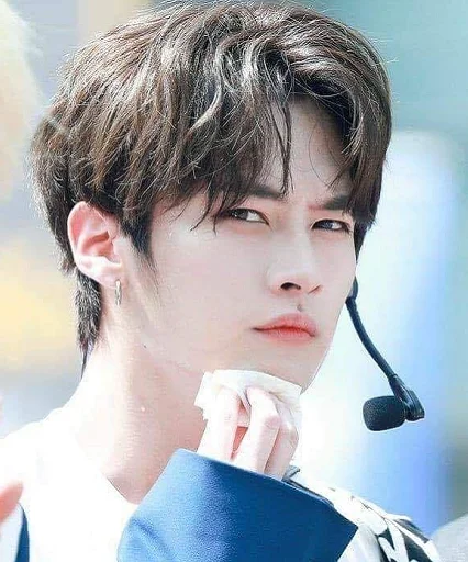 👀 Стикер «SKZ» для Telegram