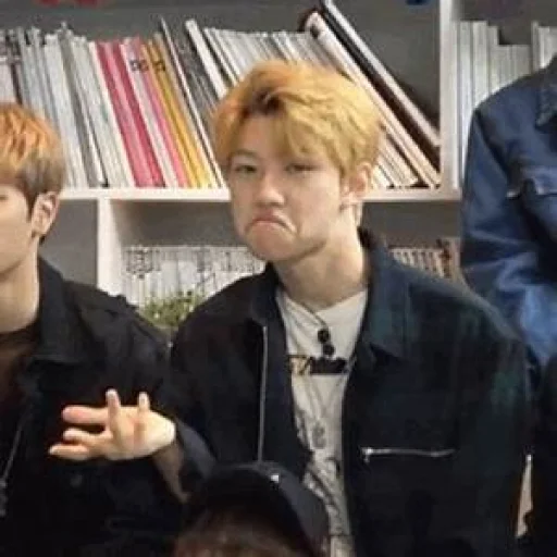 😒 Стикер «stan straykids» для Telegram