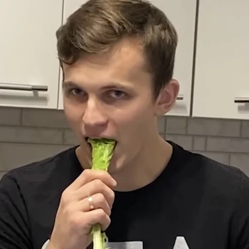 🥬 Стикер «AxeSAY & D3_KIM_» для Telegram