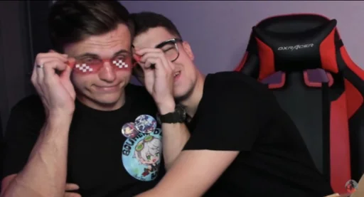🥰 Стикер «AxeSAY & D3_KIM_» для Telegram