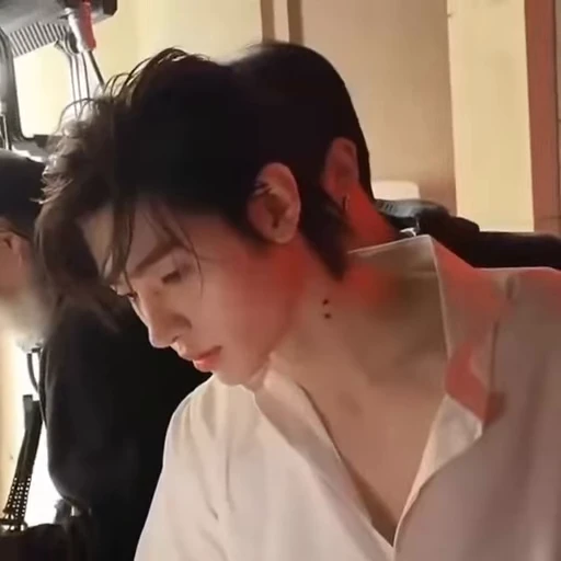 🌟 Стикер «Sunghoon» для Telegram