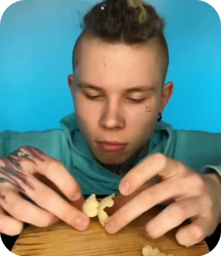 🐻 Стикер «Sushi Monsters» для Telegram