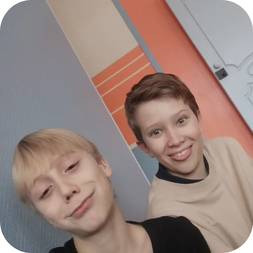 🎢 Стикер «Милое аниме» для Telegram