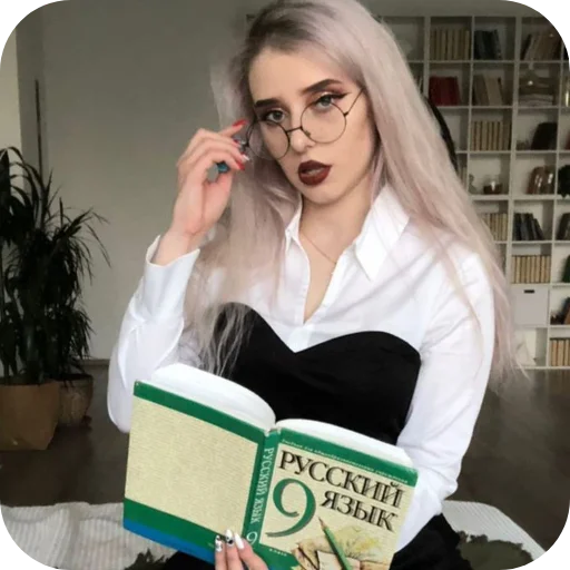 🇷🇺 Стикер «Sveta Sollar» для Telegram