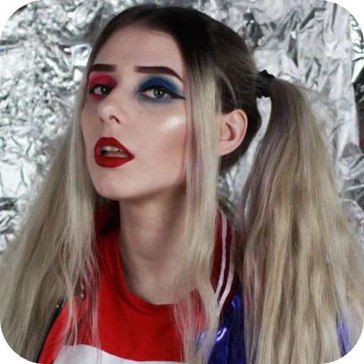 🥰 Стикер «Sveta Sollar» для Telegram