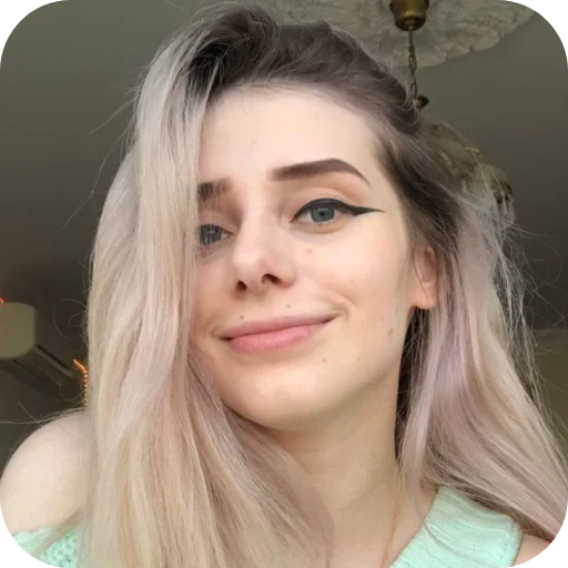 😊 Стикер «Sveta Sollar» для Telegram