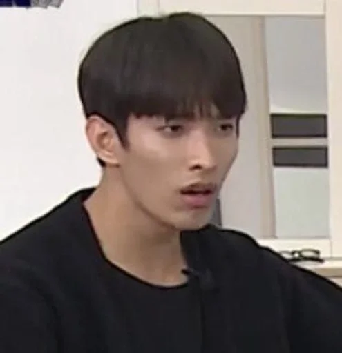😐 Стикер «kpop memes» для Telegram