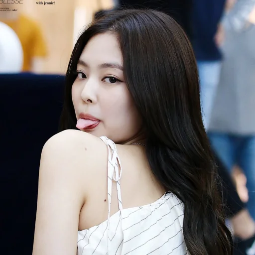 🍭 Стикер «mine! Syeila» для Telegram