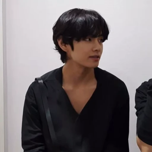 😐 Стикер «Tae-Hyung» для Telegram