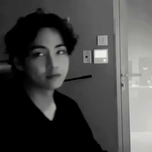 😐 Стикер «Tae-Hyung» для Telegram