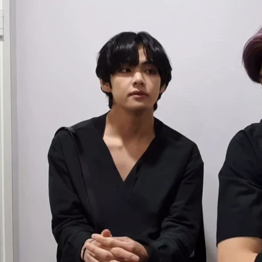 😐 Стикер «Tae-Hyung» для Telegram