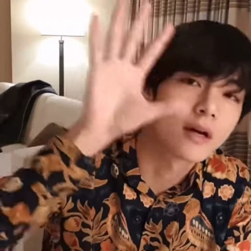 😐 Стикер «Tae-Hyung» для Telegram
