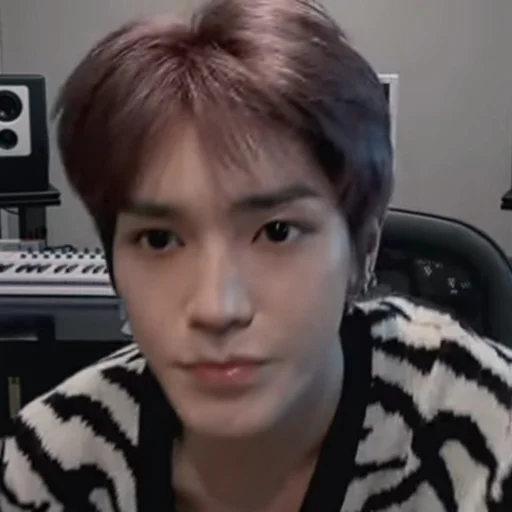 Стикерпак taeyong для Telegram