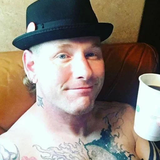🥡 Стикер «Corey Taylor» для Telegram