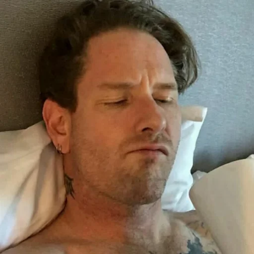🥡 Стикер «Corey Taylor» для Telegram