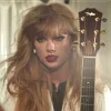 Стикер 51 Taylor Swift