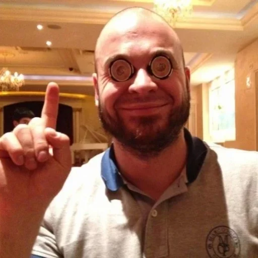 😝 Стикер «Тесак» для Telegram