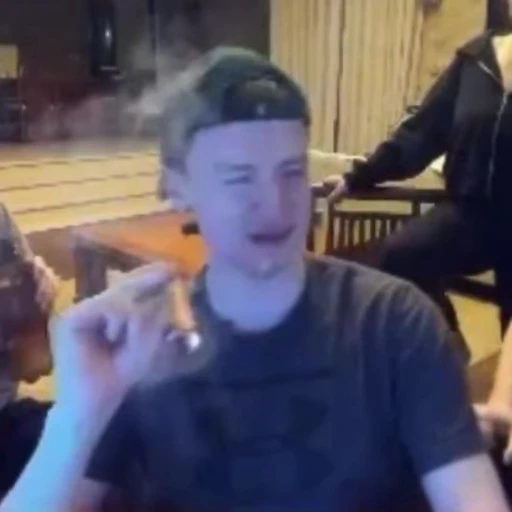 🚬 Стикер «PACK 4» для Telegram