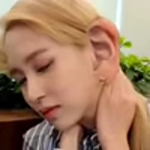 👂 Эмодзи «k-pop fun» для Telegram