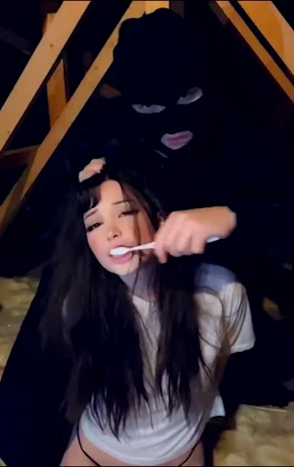 😵‍💫 Стикер «Belle Delphine Pack 3» для Telegram