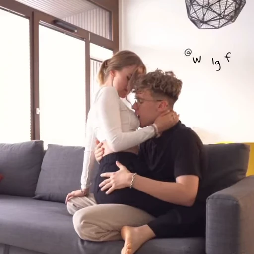 🔥 Стикер «couple» для Telegram