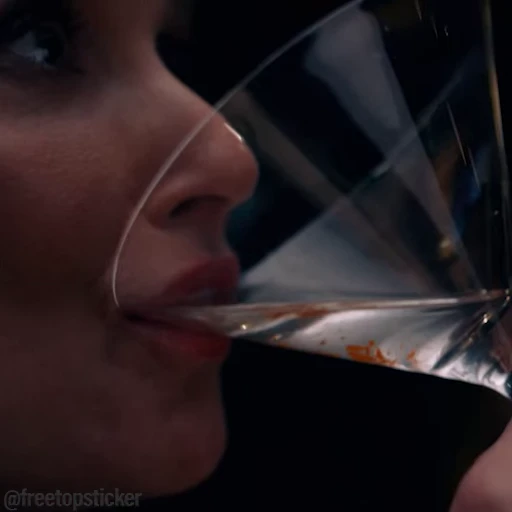 🍸 Стикер «The Substance» для Telegram