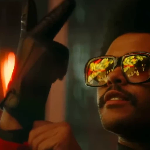 👌 Стикер «The Weeknd Blinding Lights» для Telegram